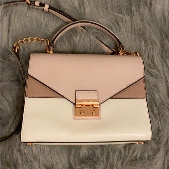 Michael Kors purse - Picture 1 of 4